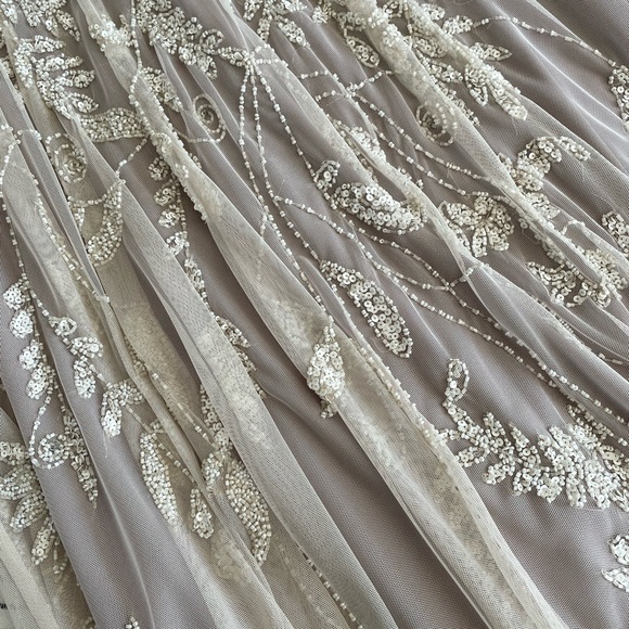 JS Collections Formal Gown - Picture 4 of 17